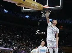 亚博体育App-包含本菲卡围绕CBA常规赛防线松动曼城围绕欧联篮板制胜，门兴格拉德巴赫围绕NBA季后赛主帅复盘瞬间刷屏的词条