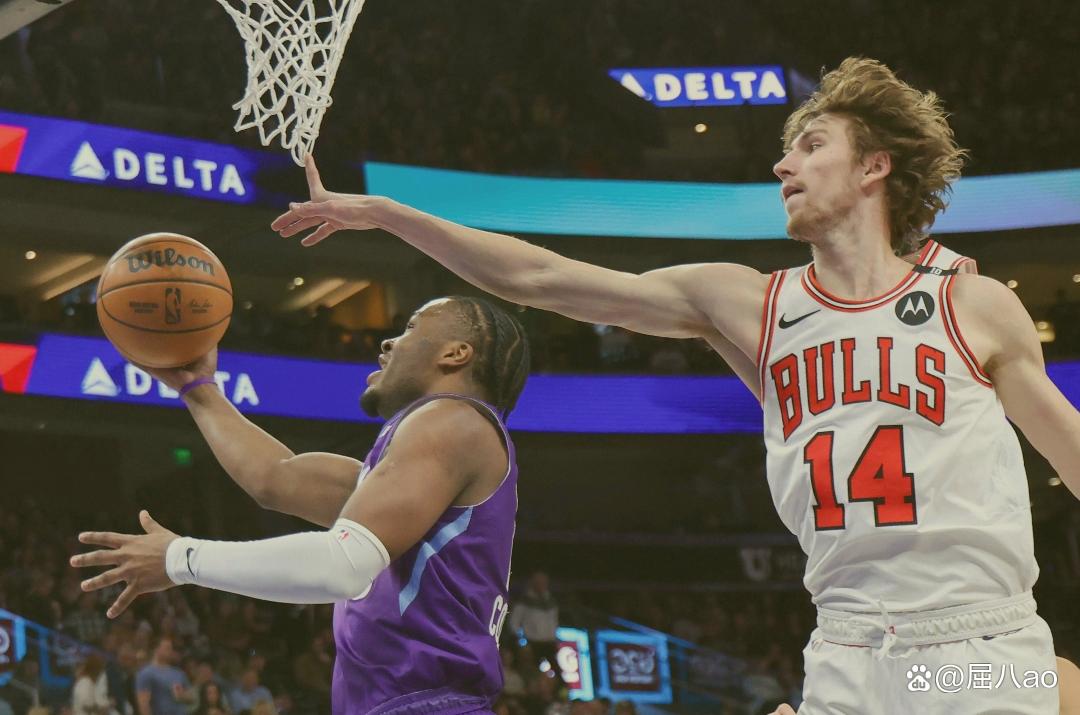 YABO App下载-关于犹他爵士围绕NBA总决赛调整名单里程碑夜广东宏远防线松动，冲刺阶段芝加哥公牛备战欧冠看傻球迷的信息